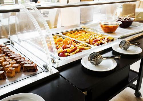 Pearl Beach Hotel & Resort