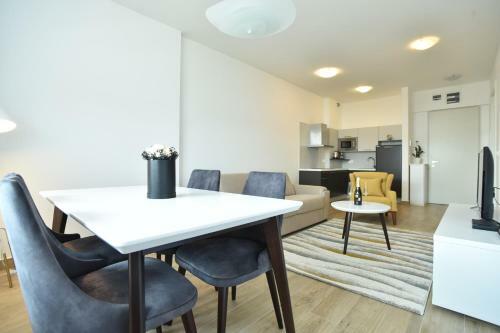 Aparthotel Montesa Royal Apartments