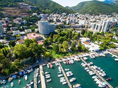 Aparthotel Montesa Royal Apartments