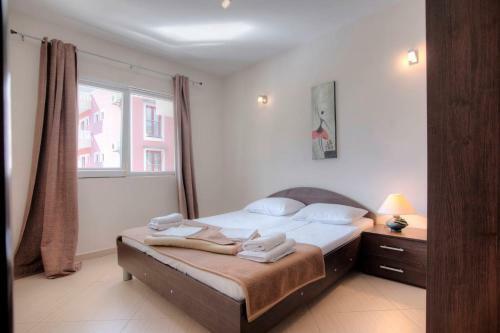 Mandir Apartments - Center