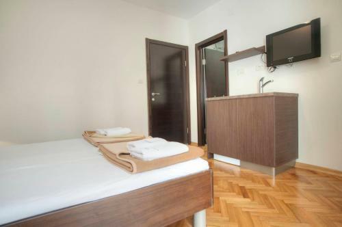 Mandir Apartments - Center