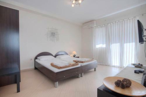 Mandir Apartments - Center