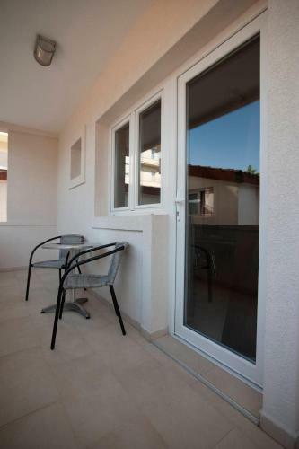 Mandir Apartments - Center