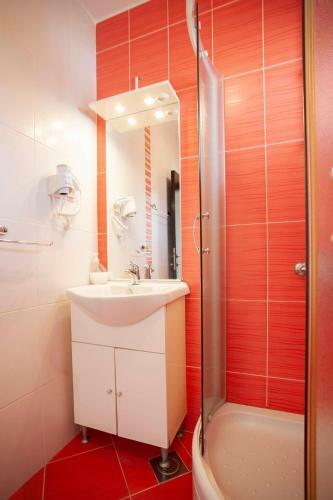 Mandir Apartments - Center