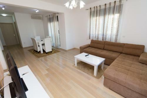 Sea View Apartments Perovic