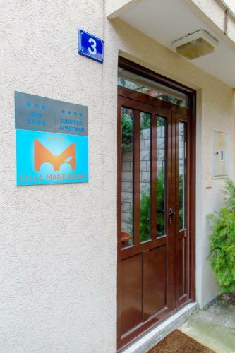 Hostal Guest House Mandarina