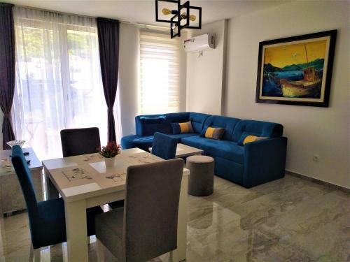 Aura Lux Apartments