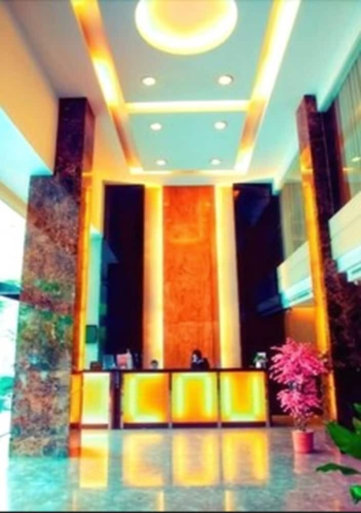 Grand Sakura Hotel
