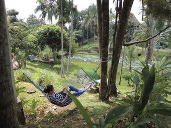 Hotel Deli River And Restaurant Omlandia