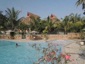 Hotel Deli River And Restaurant Omlandia