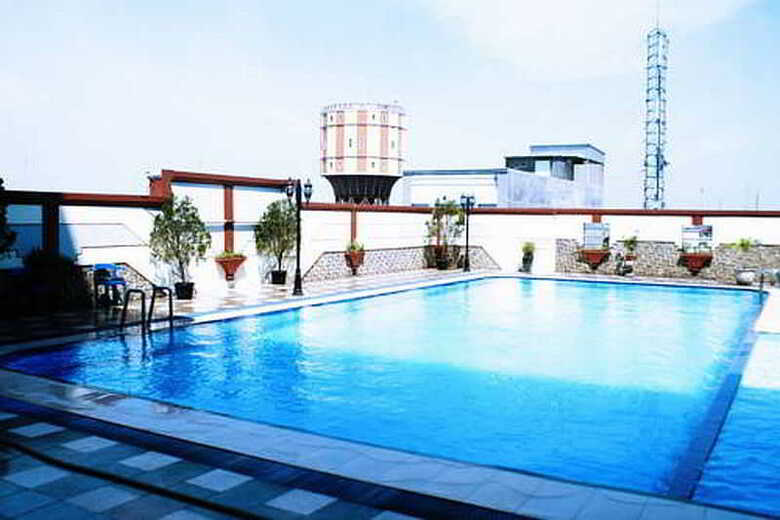 Hotel Soechi International