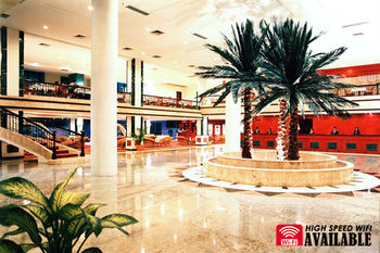 Hotel Soechi International