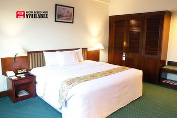 Hotel Soechi International