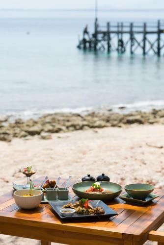 Hotel Shorea Beach Resort