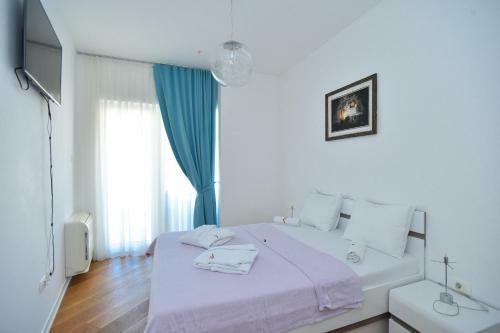 Luxury Montesun Apartments