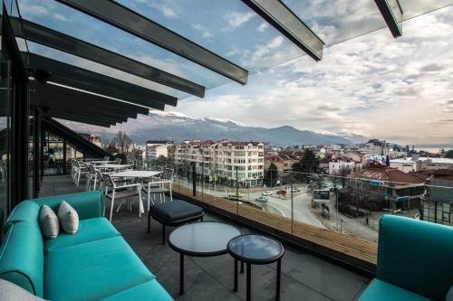 Sky Corner Hotel