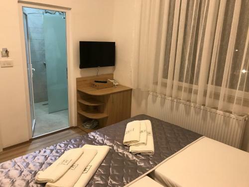 Villa Nina Hotel & Lounge Bar