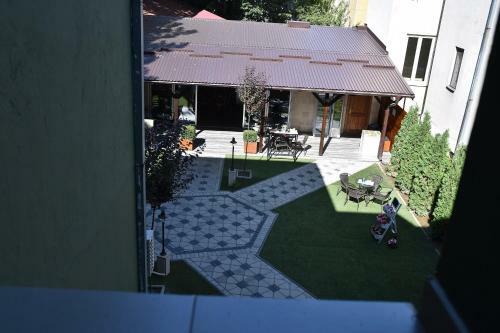 Villa Nina Hotel & Lounge Bar