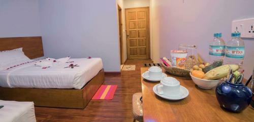 Bagan Hmwe Hotel