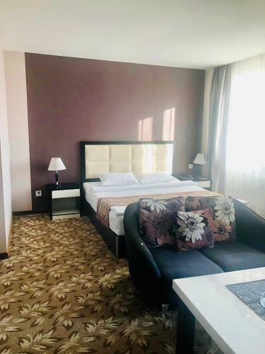 Mbm Hotel