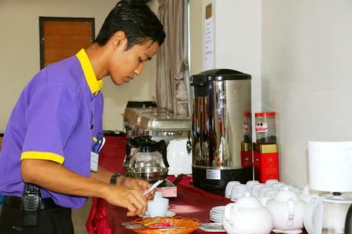 Sat Sun Hotel