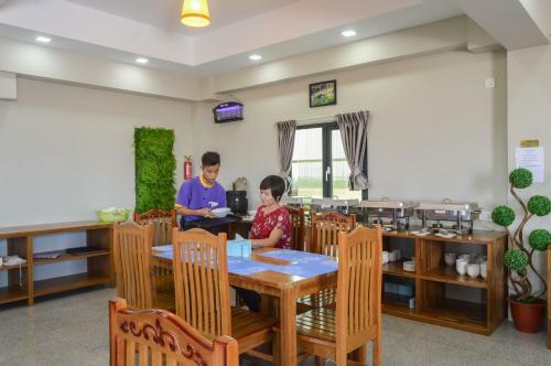 Sat Sun Hotel
