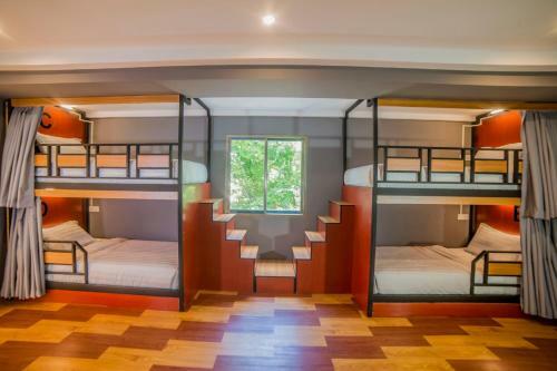 Shwe Hostel