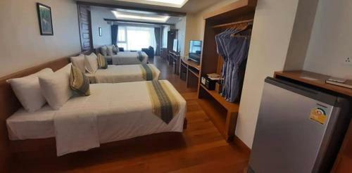 Ngapali Win Hotel