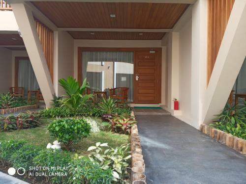 Ngapali Win Hotel