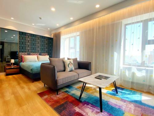Naran Residence Lifestyle Serviced Apartment