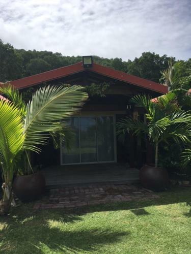 Val D'or Bungalow Beach