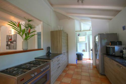 Villa Avec Piscine Au Cap Est (Mqfr35)