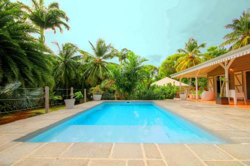 Villa Avec Piscine Au Cap Est (Mqfr35)
