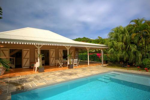 Villa Avec Piscine Au Cap Est (Mqfr35)