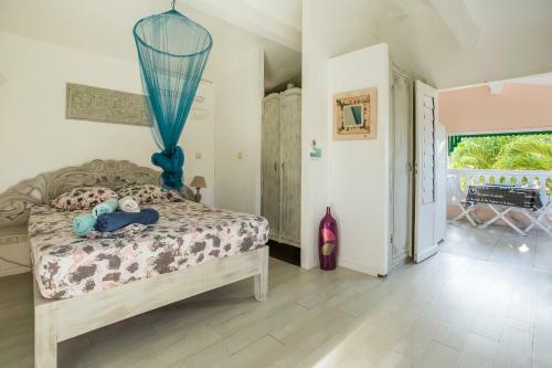 Anoli Lodges Village