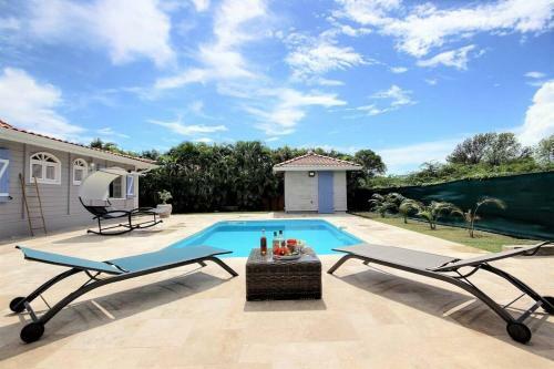 Villa Blue Lagoon, 3 Chambres, Piscine, Plage � 5 Minutes