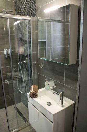 Hostal Sunshine Suites