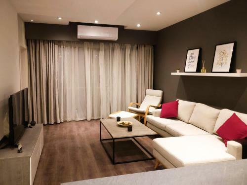 Hostal Sunshine Suites