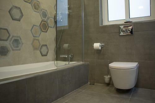 Hostal Sunshine Suites