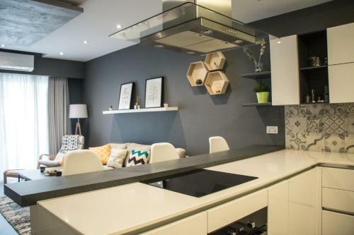 Hostal Sunshine Suites