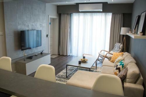 Hostal Sunshine Suites