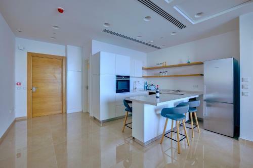 Apartamento Luxurious Apt With Ocean Views And Pool In Tigne Point