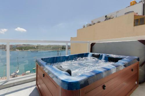 Apartamento Off The Ferries Seaviews Sliema Penthouse