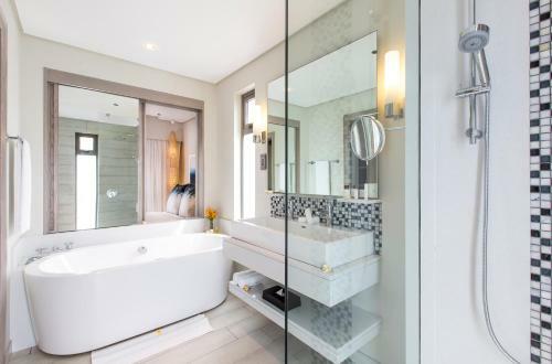 Hotel Anahita Golf & Spa Resort