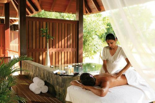 Hotel Anahita Golf & Spa Resort