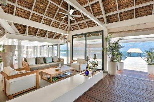 Hotel Anahita Golf & Spa Resort