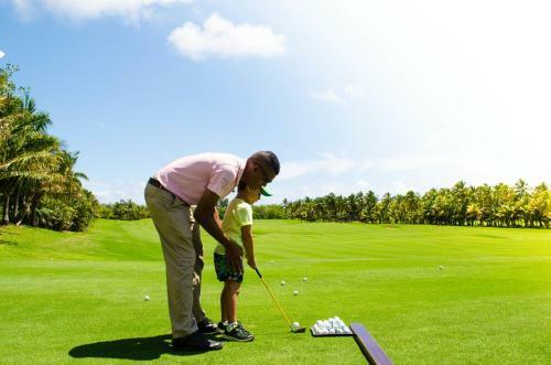 Hotel Anahita Golf & Spa Resort