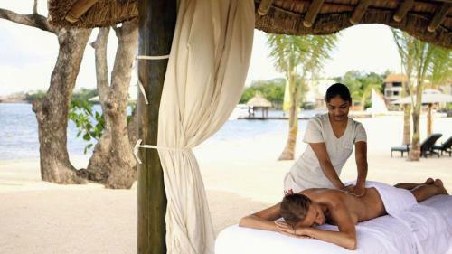 Hotel Anahita Golf & Spa Resort