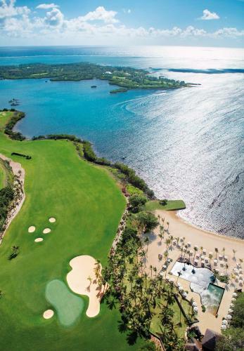 Hotel Anahita Golf & Spa Resort