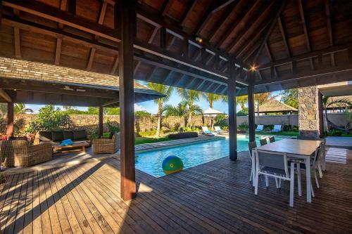 Hotel Mythic Suites & Villas